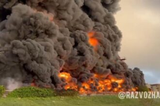 Drone causes fire in oil reservoir in Crimea