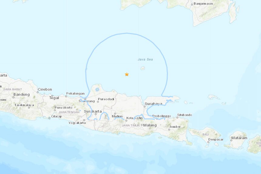 Earthquake with a magnitude of 6.6 on the Richter scale hits Java in Indonesia