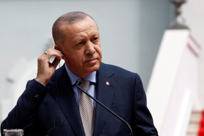 Erdogan returns from a three-day campaign hiatus