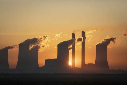 G-7 agrees to phase out non-coal fossil fuels