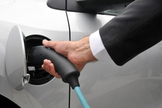 Global sales of electric cars to increase by 35 percent