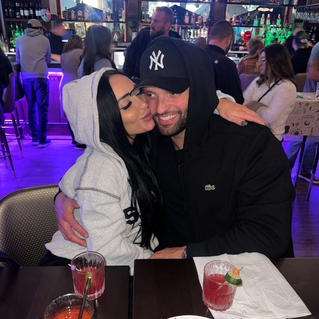 Jersey Shore’s Angelina Pivarnick Engaged to