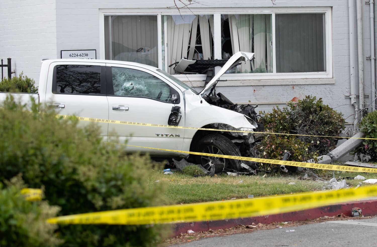 LA crash that killed mother, injured child