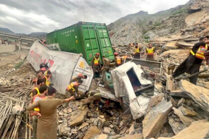 Massive landslide in northwest Pakistan kills two,