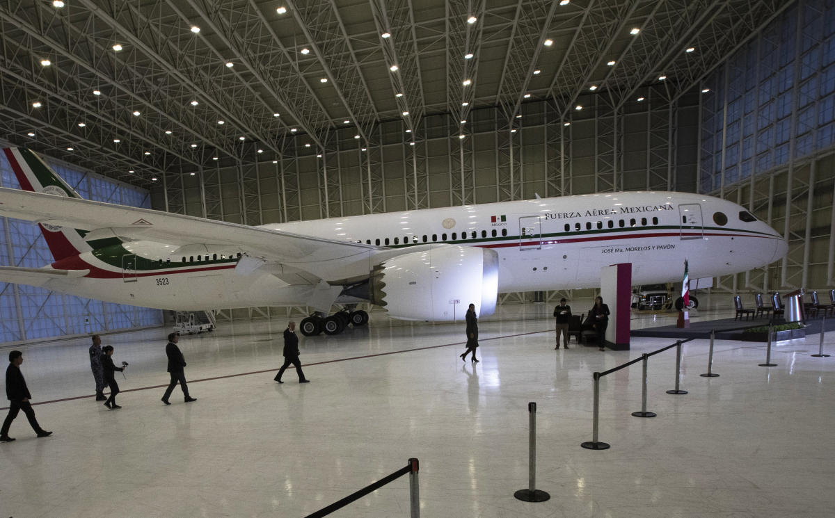 Mexico finally sells unwanted presidential jet