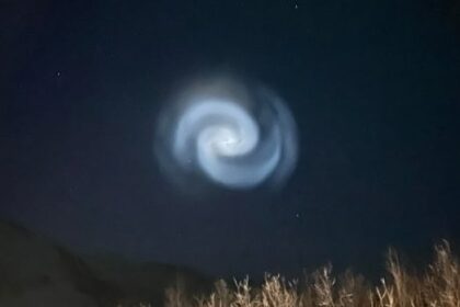 Mysterious light spiral spotted in the north