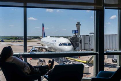 Texas airline employee dies after being injured in