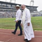 Thousands of parishioners bid farewell to Monsignor Ángel