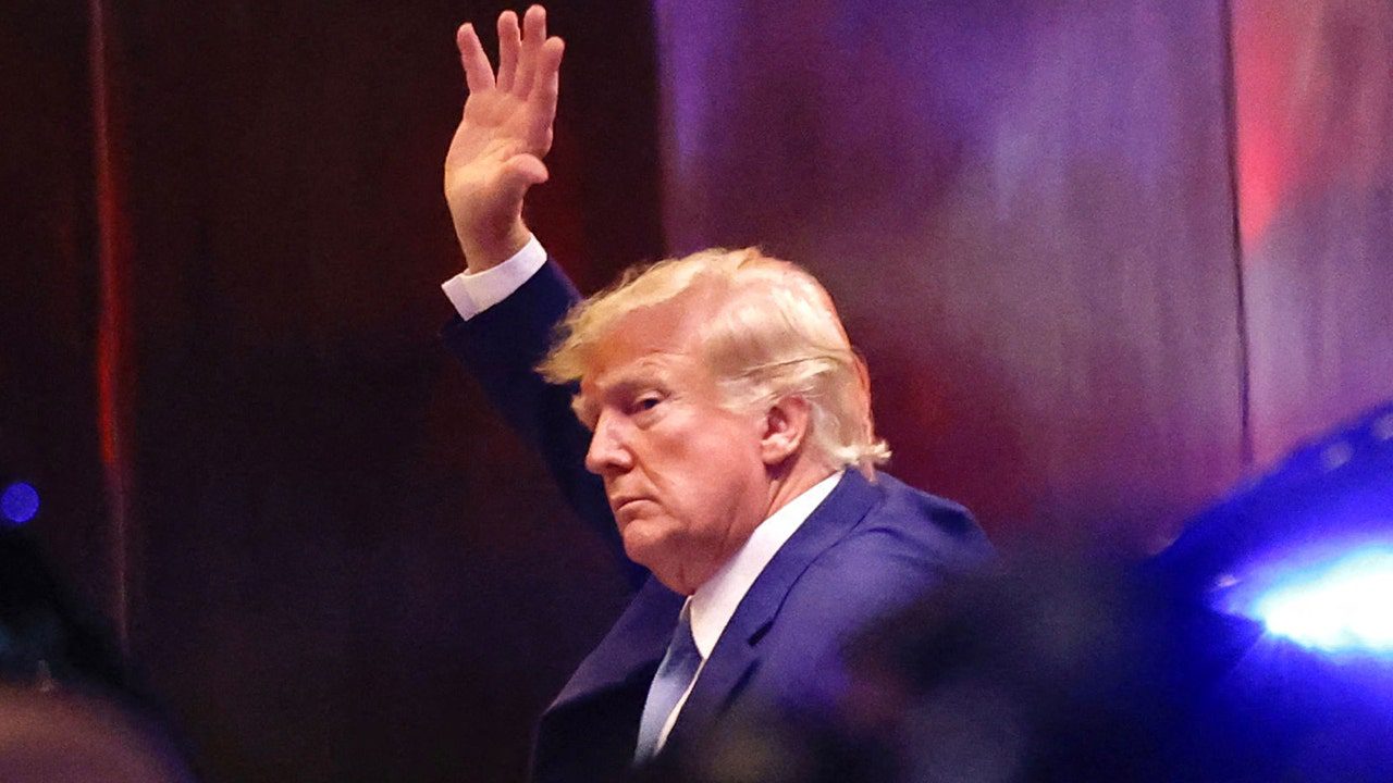 Trump arrives in Manhattan ahead of impeachment