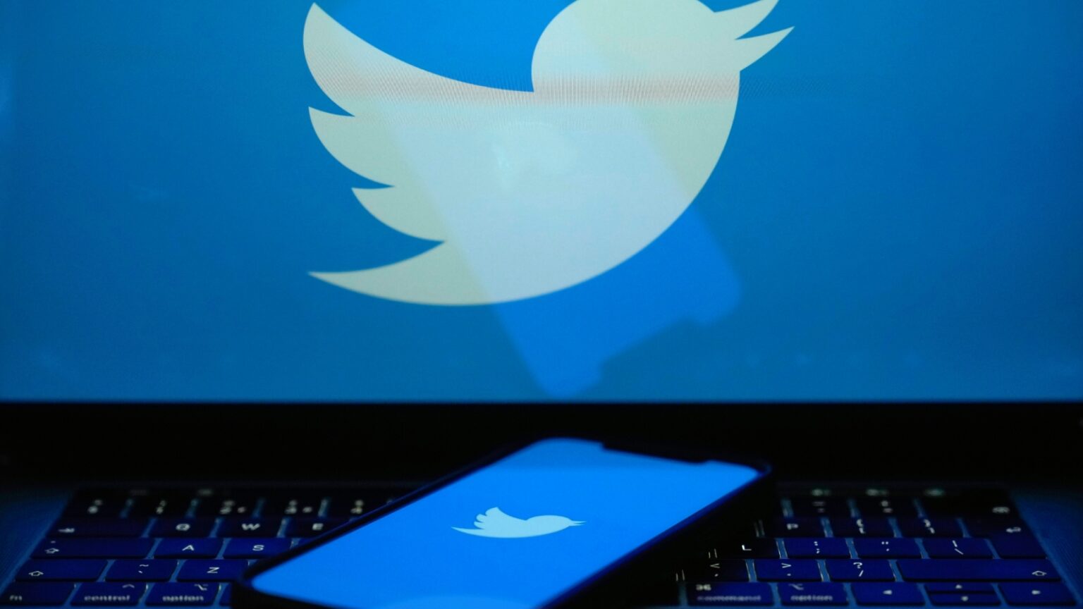 Twitter to Allow Media Publishers to Charge Per