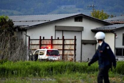 3 killed, including 2 police officers, in Japan with gun and