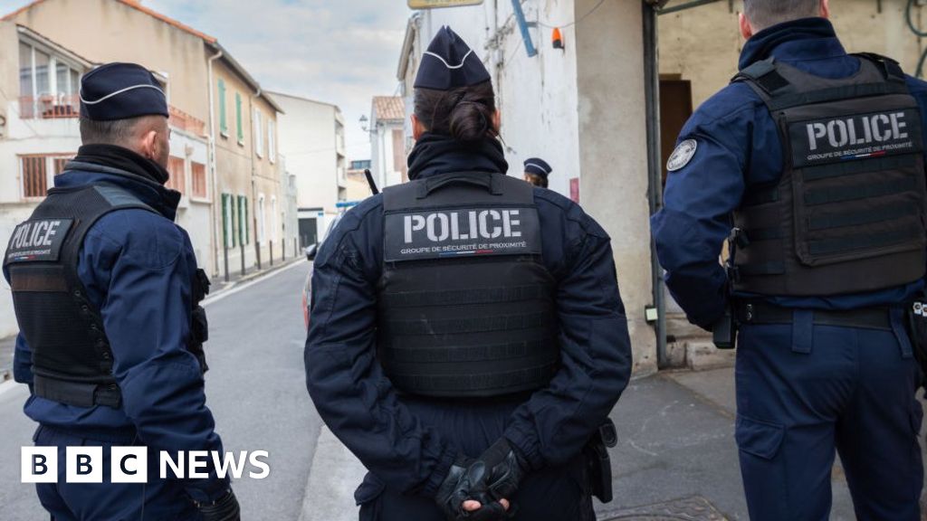 Attack France: Kalashnikov attack on car dead