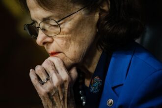 Barabak: Feinstein biographer can’t see her