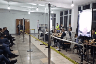 Counting ends in three administrative units in