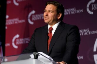 DeSantis Attacks Trump’s Covid-19 Pandemic