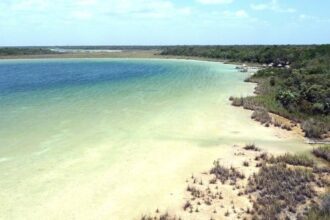 Ecotourism in a Mayan reserve of seven lagoons