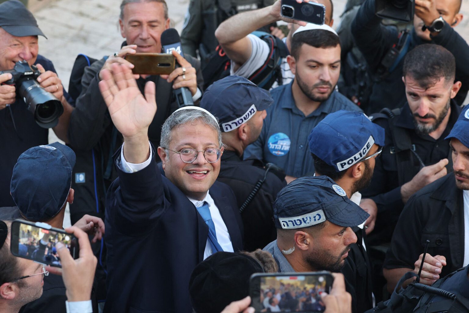 Extremist Israeli cabinet minister visits