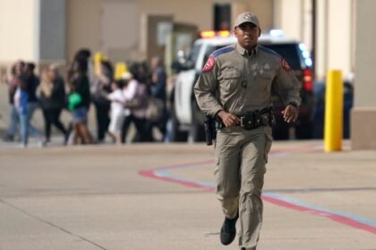 Gunman kills several people at Texas mall