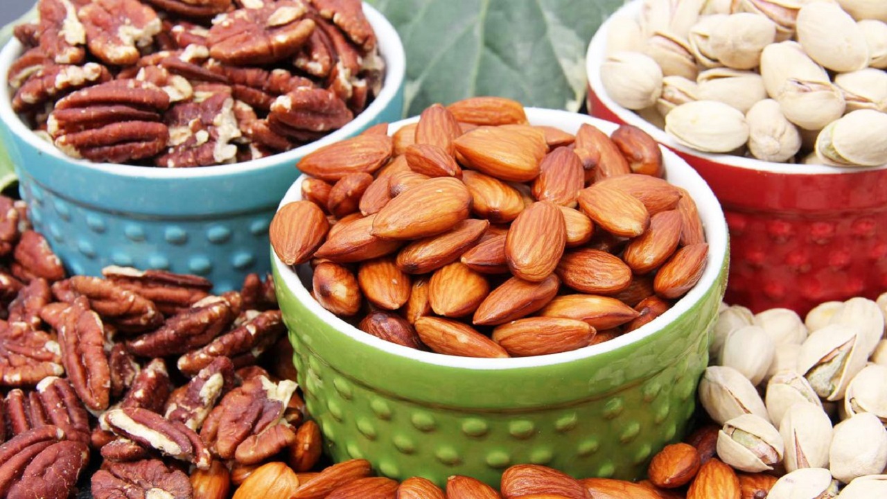 How to use almonds for liver health