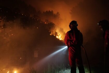 Hundreds of people evacuated due to wildfires