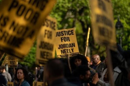 Hundreds protest murder of black man