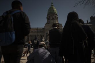 Inflation hits new record in Argentina