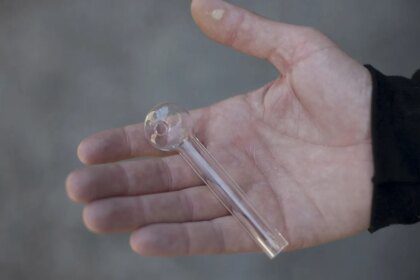 Los Angeles nonprofit handing out clean meth