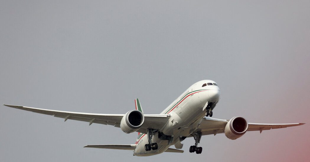 Mexico’s lavish presidential plane arrives at 8 p.m