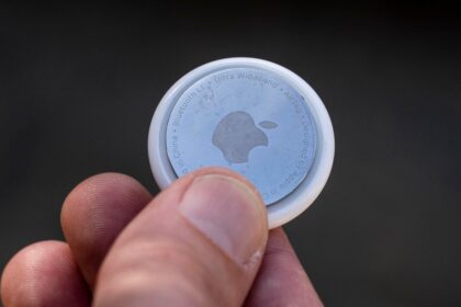 New York City is handing out 500 free Apple AirTags