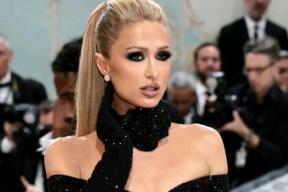 Paris Hilton mourns the death of her dog