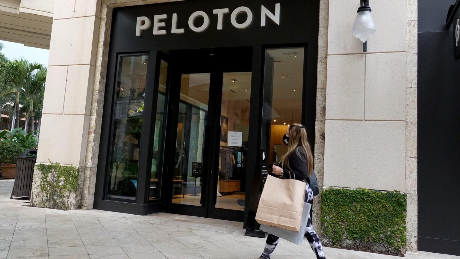 Peloton (PTON) Q3 2023 earnings