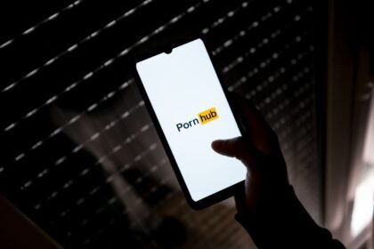 Pornhub blocks access for Utah users who are older
