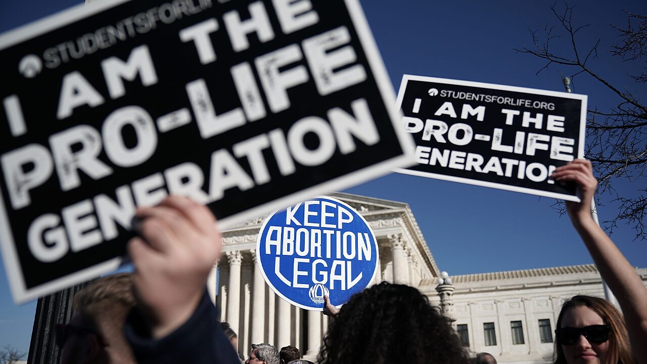 Professor swings after students’ pro-life demonstration