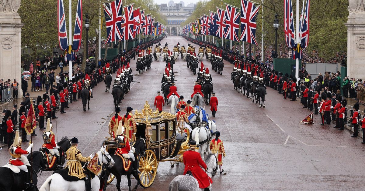 See the procession of Charles and Camilla to