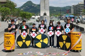 South Korean experts visit Japan nuclear