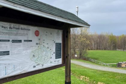 Students find body in Quebec park during field