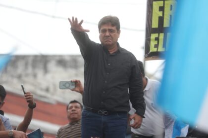Carlos Pineda continúa fuera de las elecciones generales en Guatemala luego de un fallo emitido por la CC este 26 de mayo. (Foto Prensa Libre: É. Ávila)