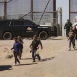 The United States detains thousands of migrants