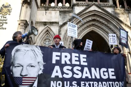 The eternal war against Julian Assange |  Opinions