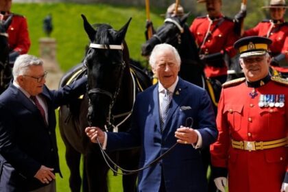 Trudeau announces Canadian delegation for King