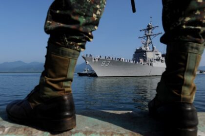 US-Philippines deepen defense guidelines