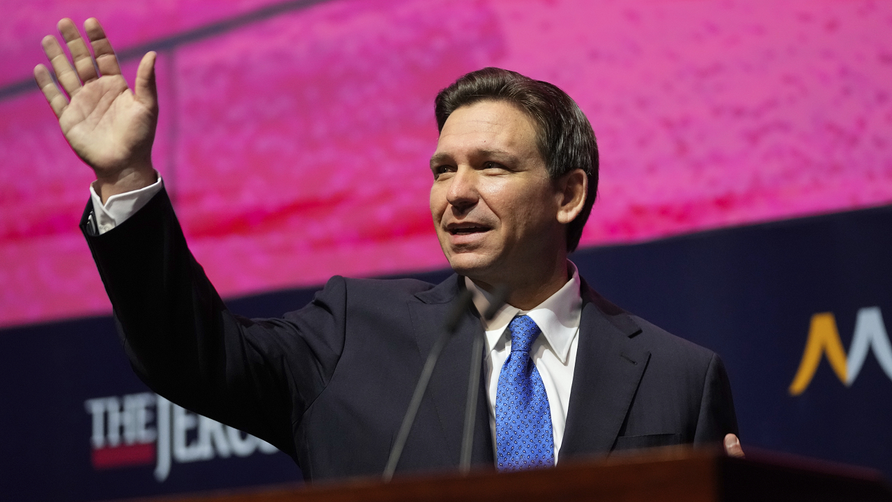 Why the media has turned against Ron DeSantis