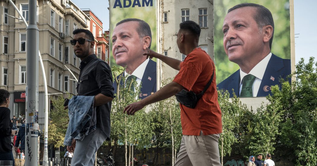 Your Tuesday briefing: A drain in Turkey