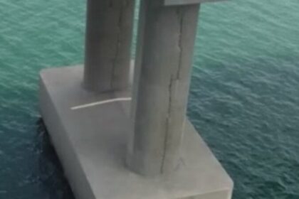 Crimean bridge falls down – cracks appear